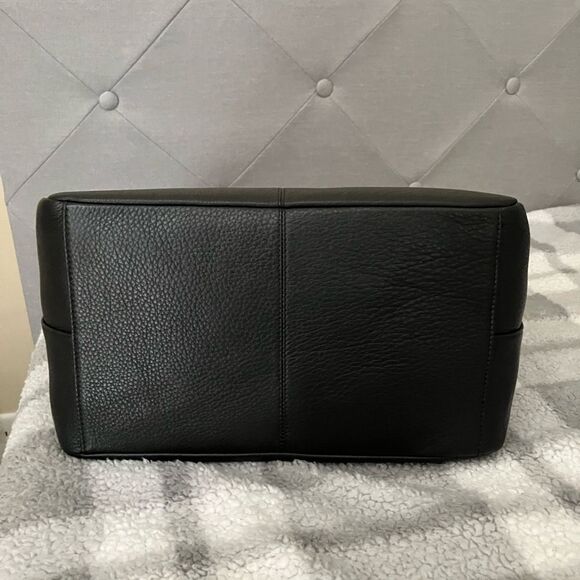 NWT Radley Earl Street Large Shoulder Bag in Black - Picture 3 of 4